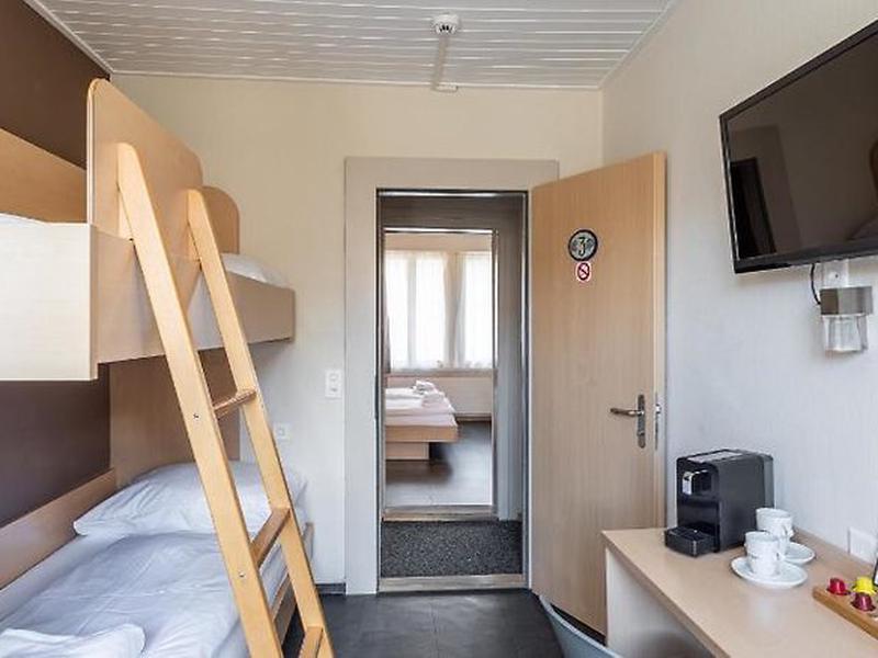 10A691BED414965FB5B8319617228CC2