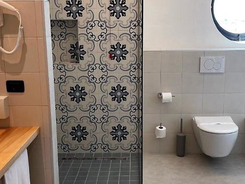 B9A9B26415CE21D3FF5653C39981B55F