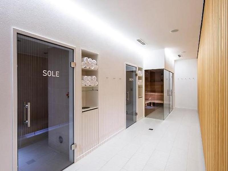 719E42ED7474BA79DED342794D8DD612