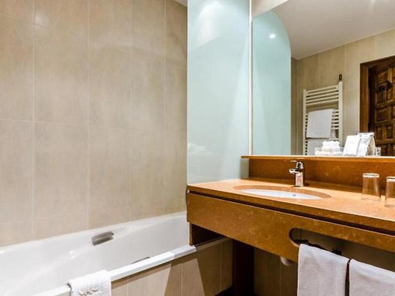 FBE01E9F652C514A5C9E0395603BA321