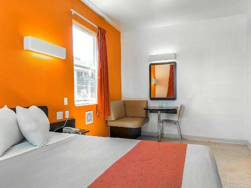 547E862716F119CEDD43E82479946D17