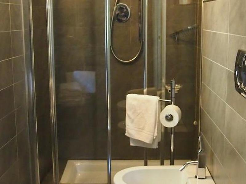 604EC07B8B9C4D49710B26A77EFBD384