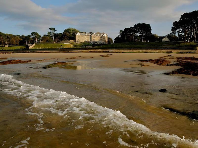 9FB59BA041BDF568F19538E4F0CCE74E