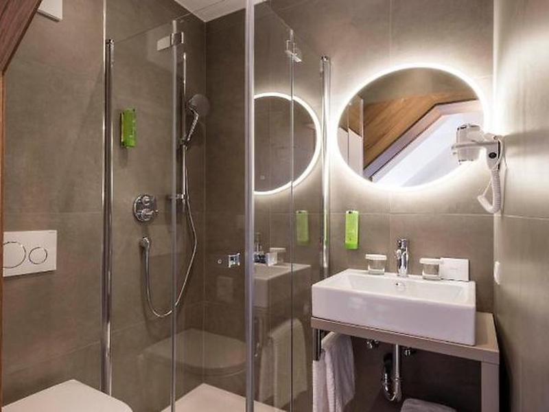 120F0310D628370CE261BF302E8FC601