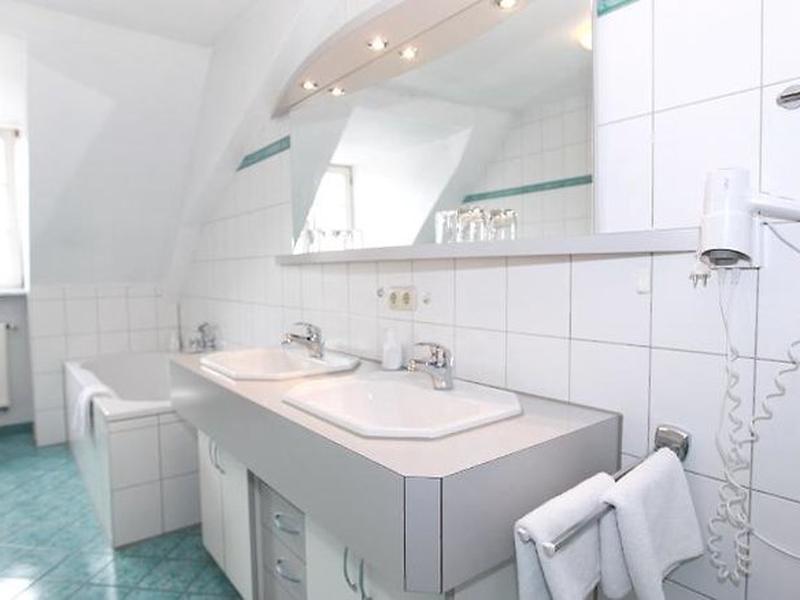 E1879813F31CA0D49C1B0C429D6BE968