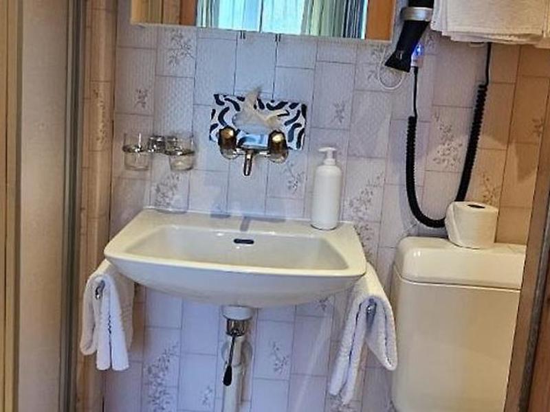 B28A641B96BD48D9D52249AE1FF97151