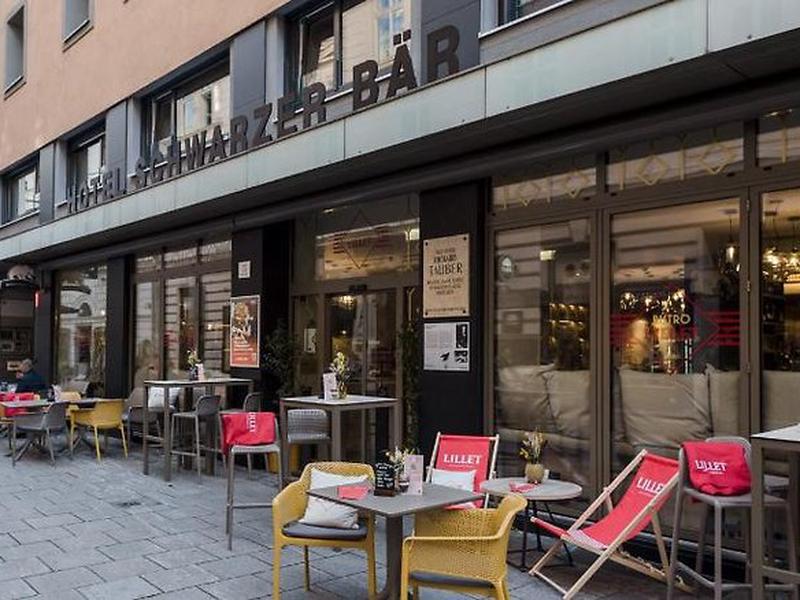 F1C563E60DA8BA43BDB928AAB9FB4B27