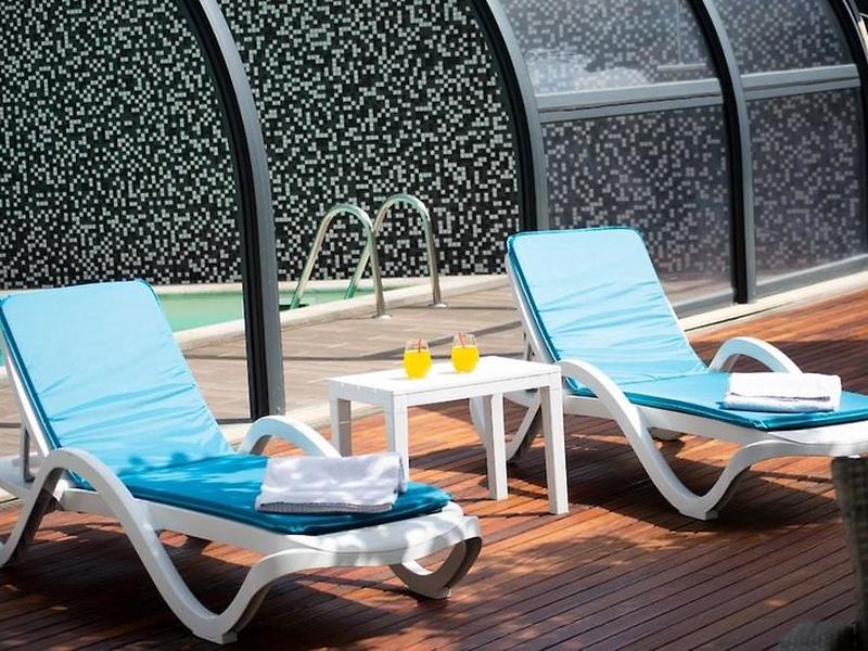 C8DDDF05E776A7DE18333FF61CB0784C