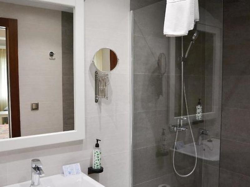 662DD5D5E66AF8B8151E05856339079E