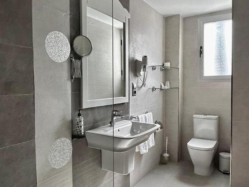 322AEBB863EAA8FF24A79B5E45737B65