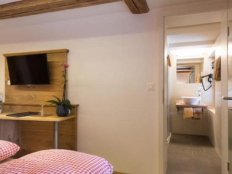 8A758942DB515F065ABC46C85323F9D7