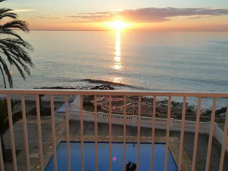 05E060B81E4036469B1C2BD016E3C26B