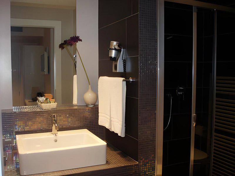 D1FEC189EE84913E759E7F036287F9FF