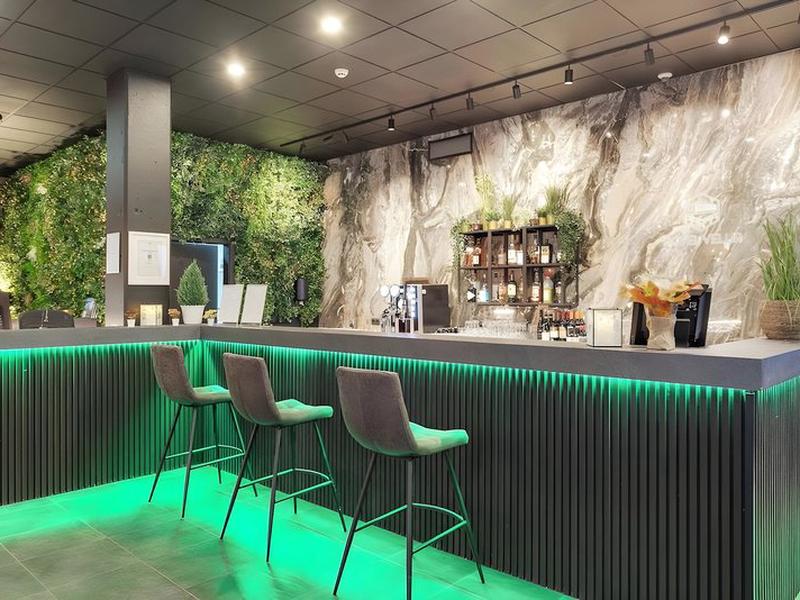 37CEDD3C14AE4236954439E7AE7A4C95