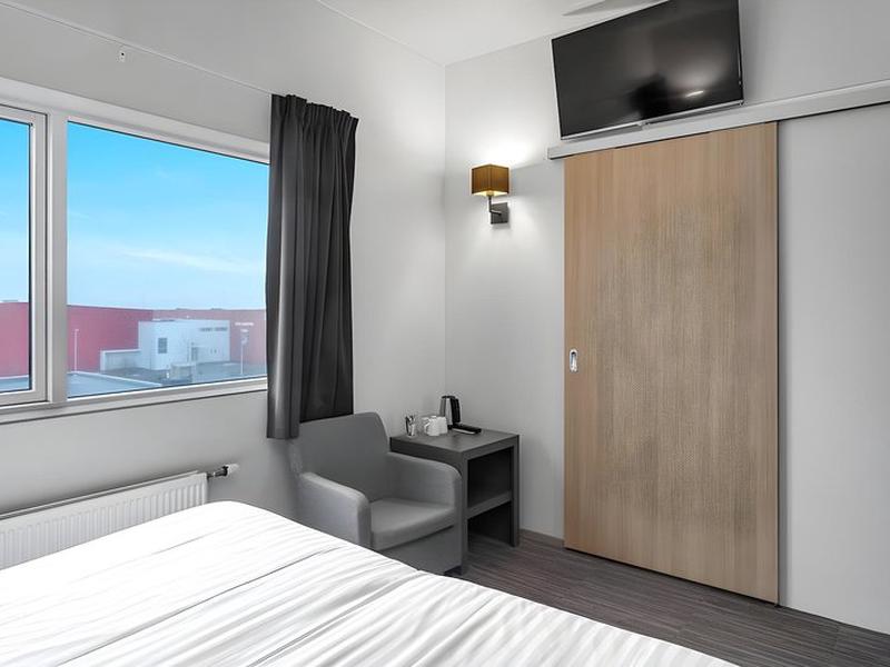 FF10B196E08A039243DDCD20F496435B