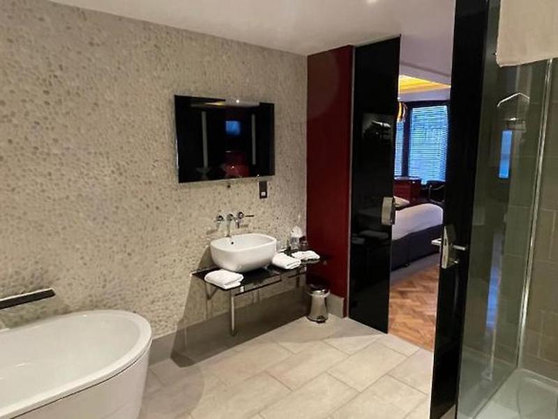 646E26FBB7DC6F1D73ABEE15D65A4549