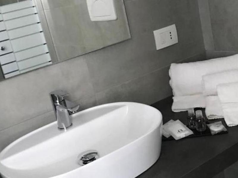 5744F20D2CC99B93C41808FFDA27AA63