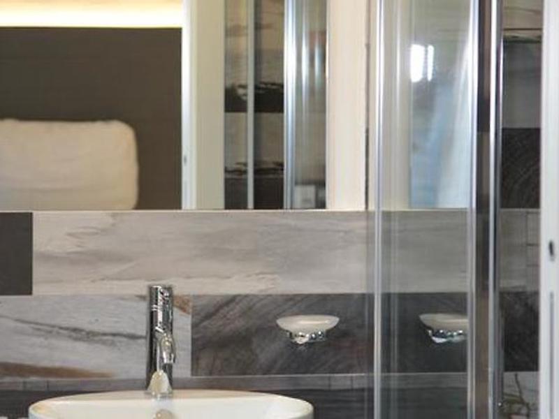 5C0040FD0F17F2615DC2A64C13CFB754