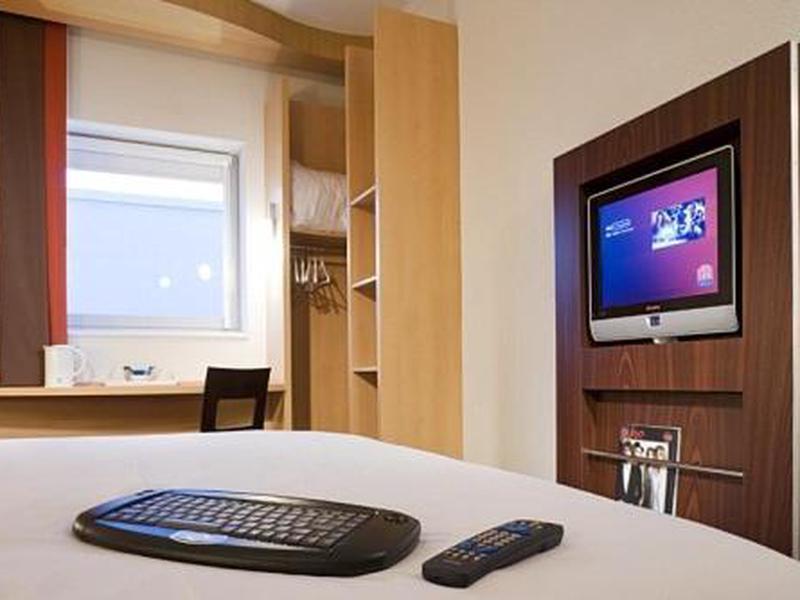 F32EC6AEF809D41C5822DC9A8EE4AF96