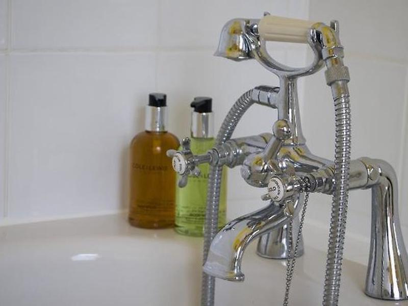 42215454314CFE204F426BDD98340C82