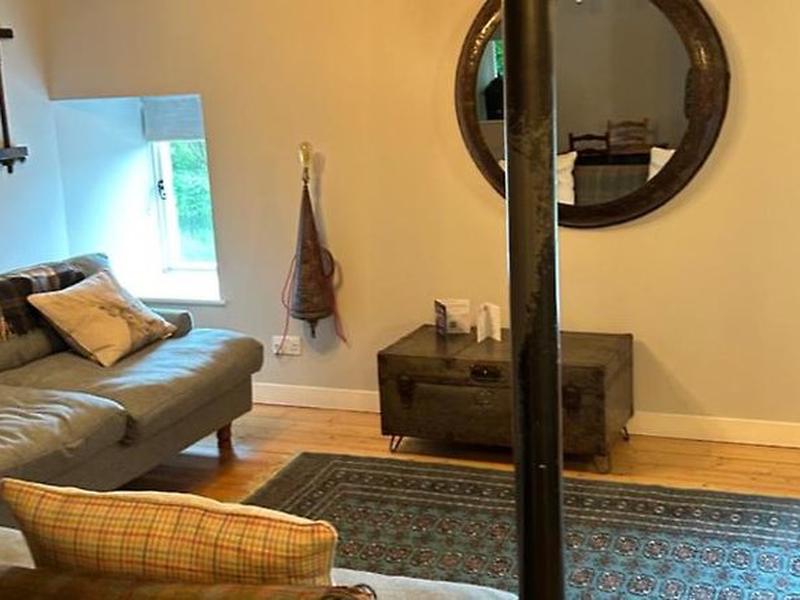 E9CA2FB8E08B5B03FA0F7F786D6489DC