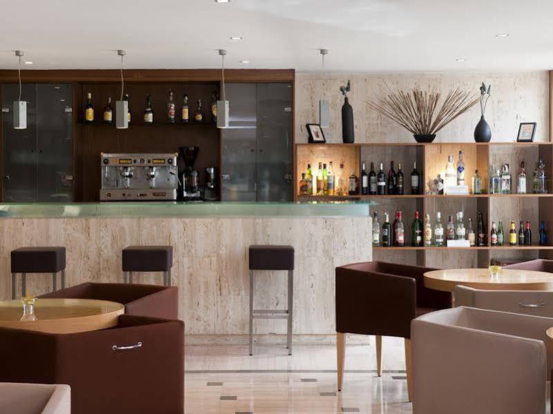 715CFD2DAAA3AA21381707AAF4F7BD5B