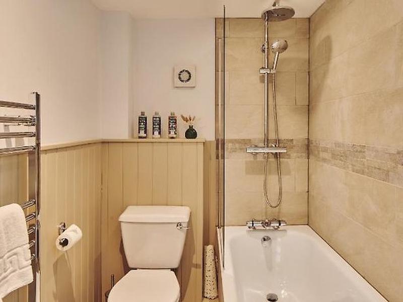 92D42B9378042F36329A620B1D494A3E