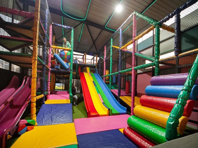 BB03F0DA11C5433A827556A6F6C58FAB