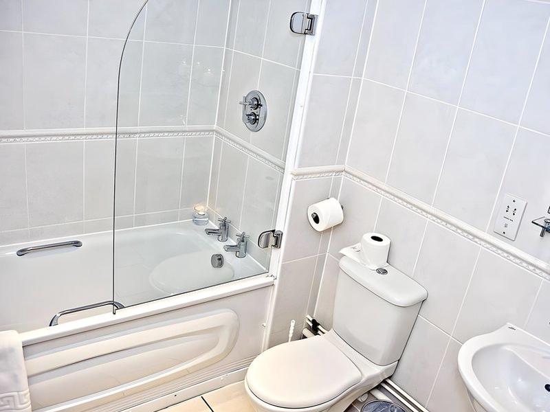 7176C016A848D8D84B12636004E6C93D