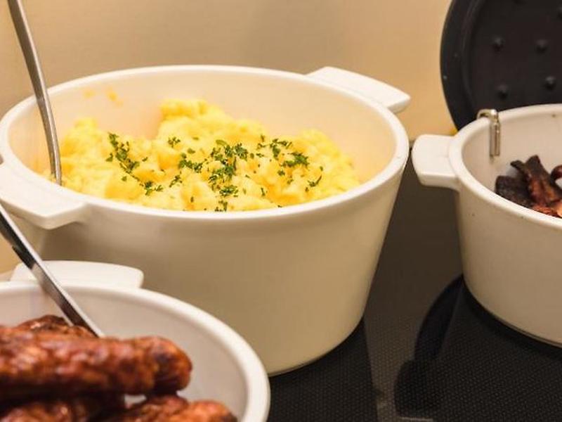 81C30C355BF3958B4C743C28818DFB1B