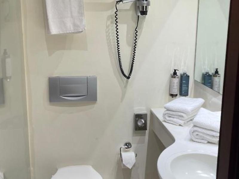 FCE6A67C5CC2D2BC651A7A73F35556C2