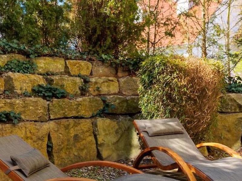 F6F53379CE7CB187F93E7804505CE4D2