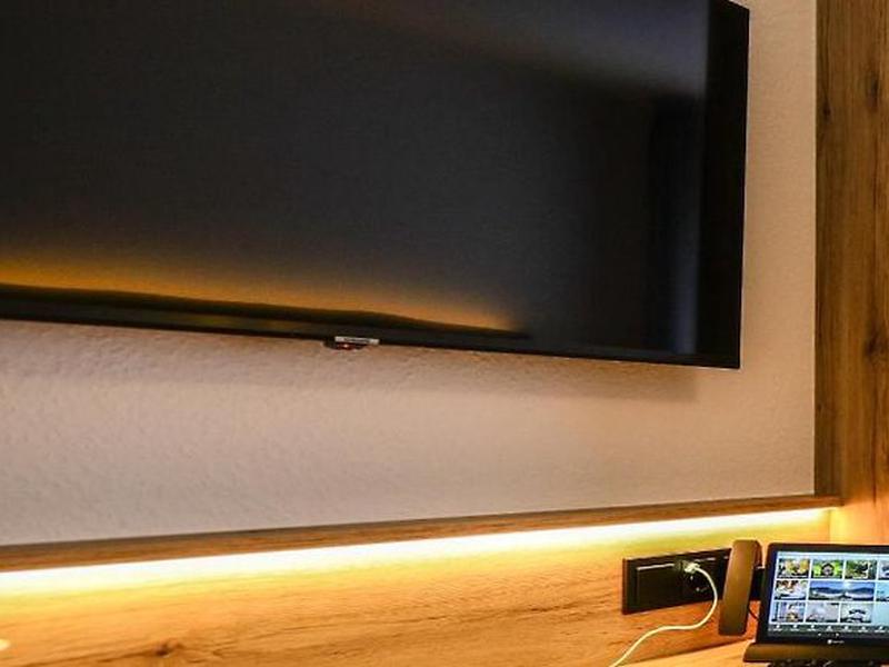 EEE5E094FDDA63006E822CC2833C6728