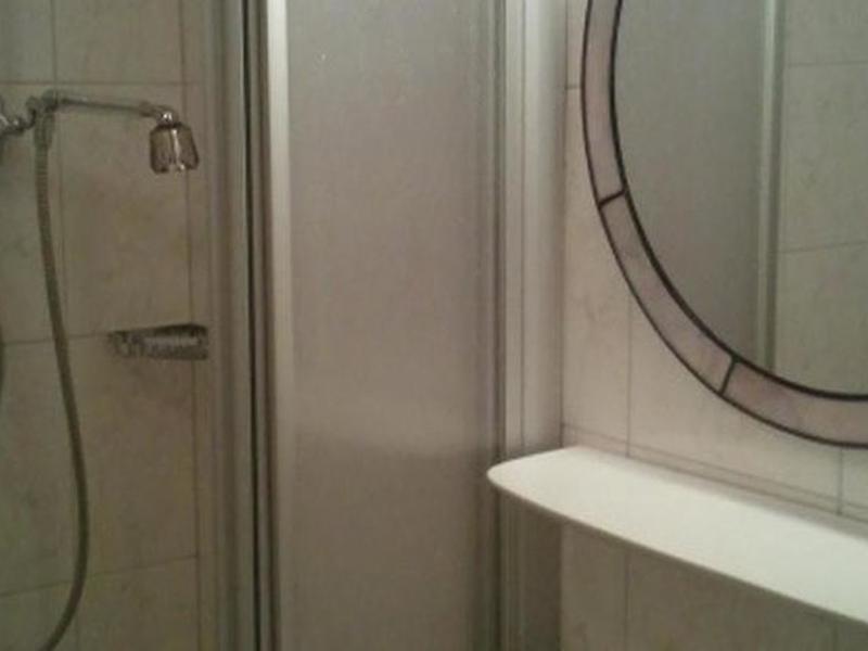 67A09E147816EC1FB51C6233711949A3