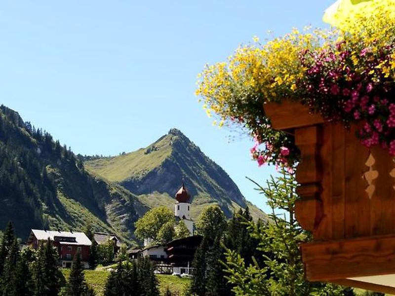 14759F6C4CA0451310CEA6CBA9C6EEA3