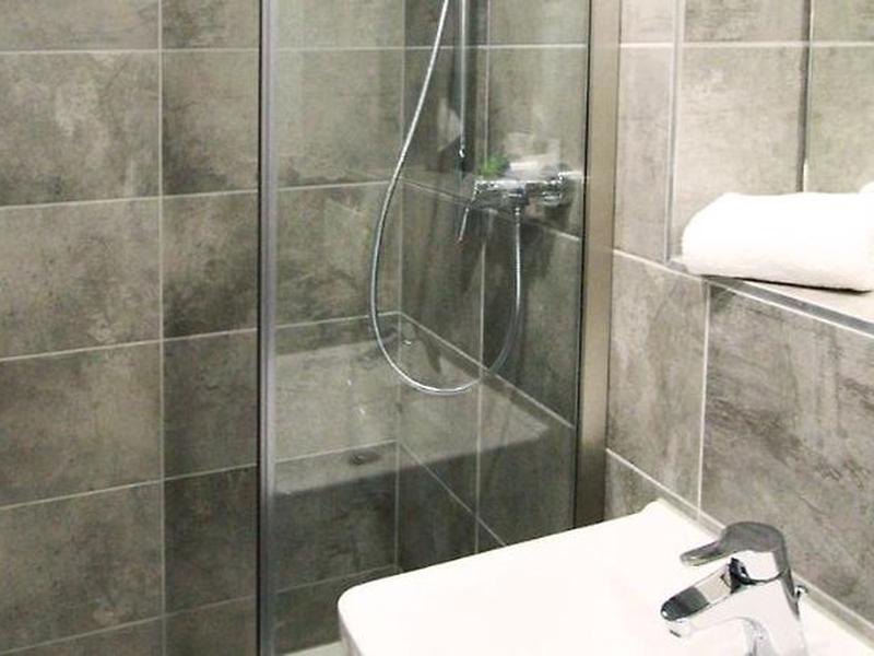 F4226C6A58C78A3E699C6E26CFEDF887