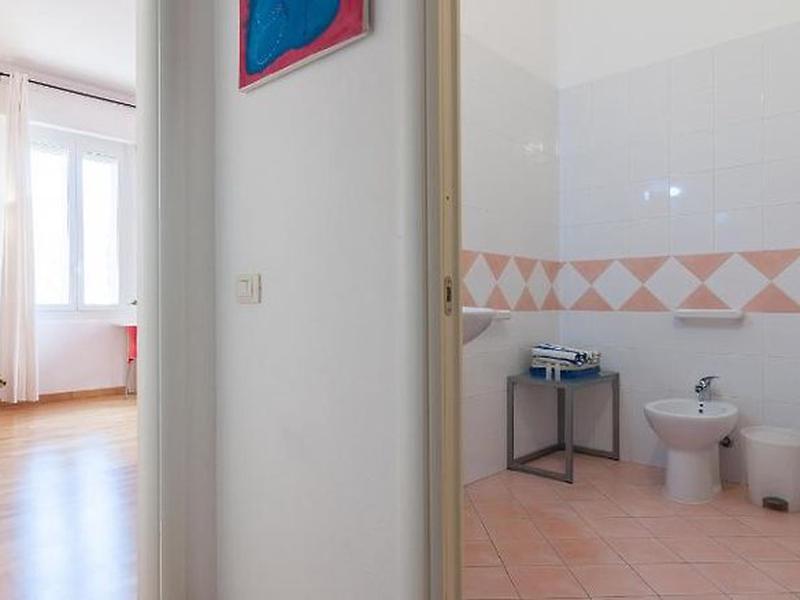 0D139889ACBEF130DD8F2ED4308CCC25