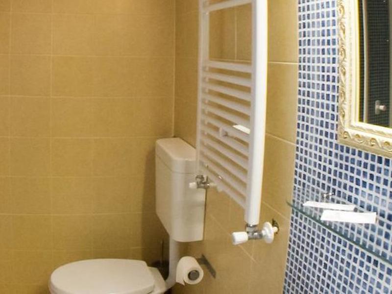 D3D14CF7A83BEFFD8FE268B33DDF95AB