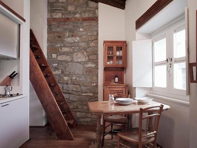 BC7FAE17188F56E232F5E2F11D2F1215