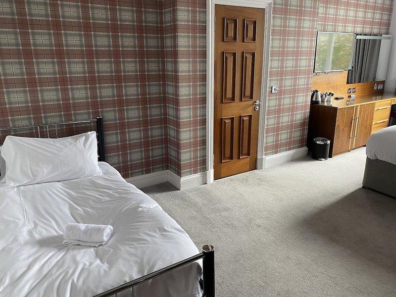 A04F7C74E4BDEADA8DCF89A38984B113