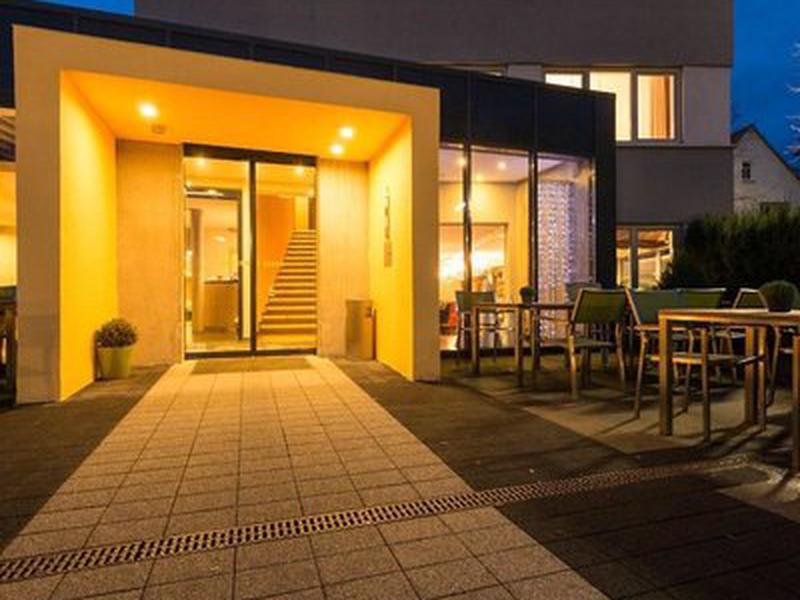 EECB46C061925745797484AC2CF29529