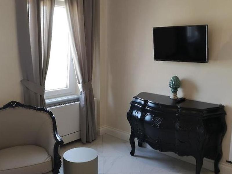 B143E0551E054C9098898CE5EE97BB5B