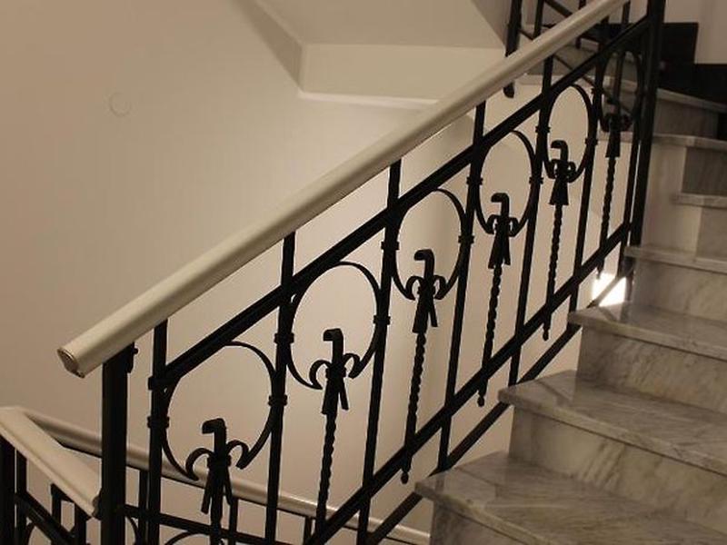 BDC0173F8DEFF519B2D2BEAA6A9E741C