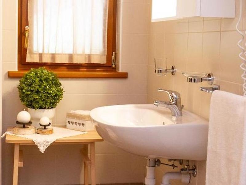 A4D5CA0F8029F9017C08315CC950FB3D