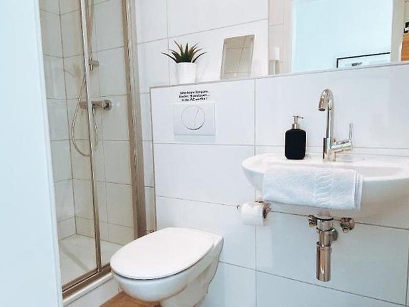 C913C5E88B5FE09D9F7F13C039508004