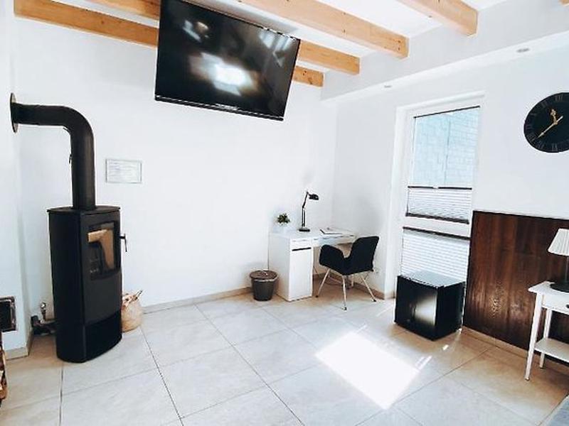 F86CFD6A6733A7B7C754F867F8A93D99