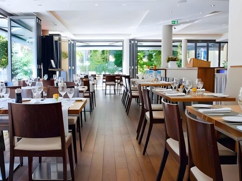 24D3F79D926C240B97229D25708B96F1