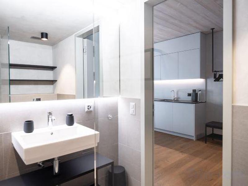 85F57130FA8CD4E121E74D6DFA756B6B