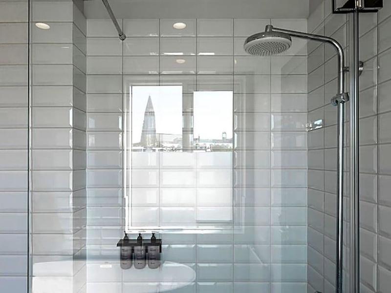 76E0F105DCECDA1832F0D7DE736DA992