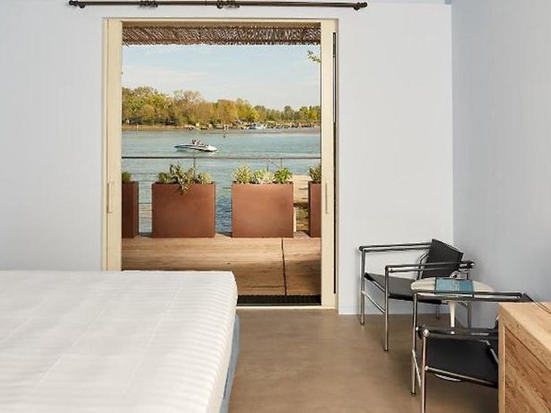 2A3E621DFB7847084C15550640F940BB